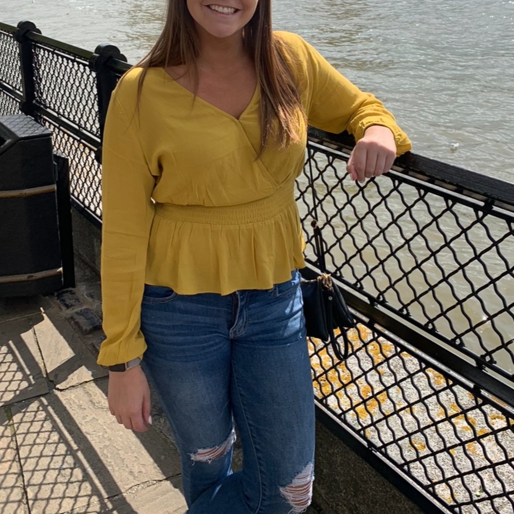Women’s Express Long Sleeved Yellow Blouse
